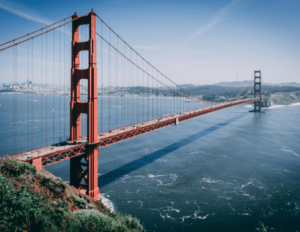 Vista sul ponte rosso di San Francisco