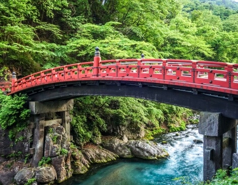 ponte rosso shinkyo in giappone